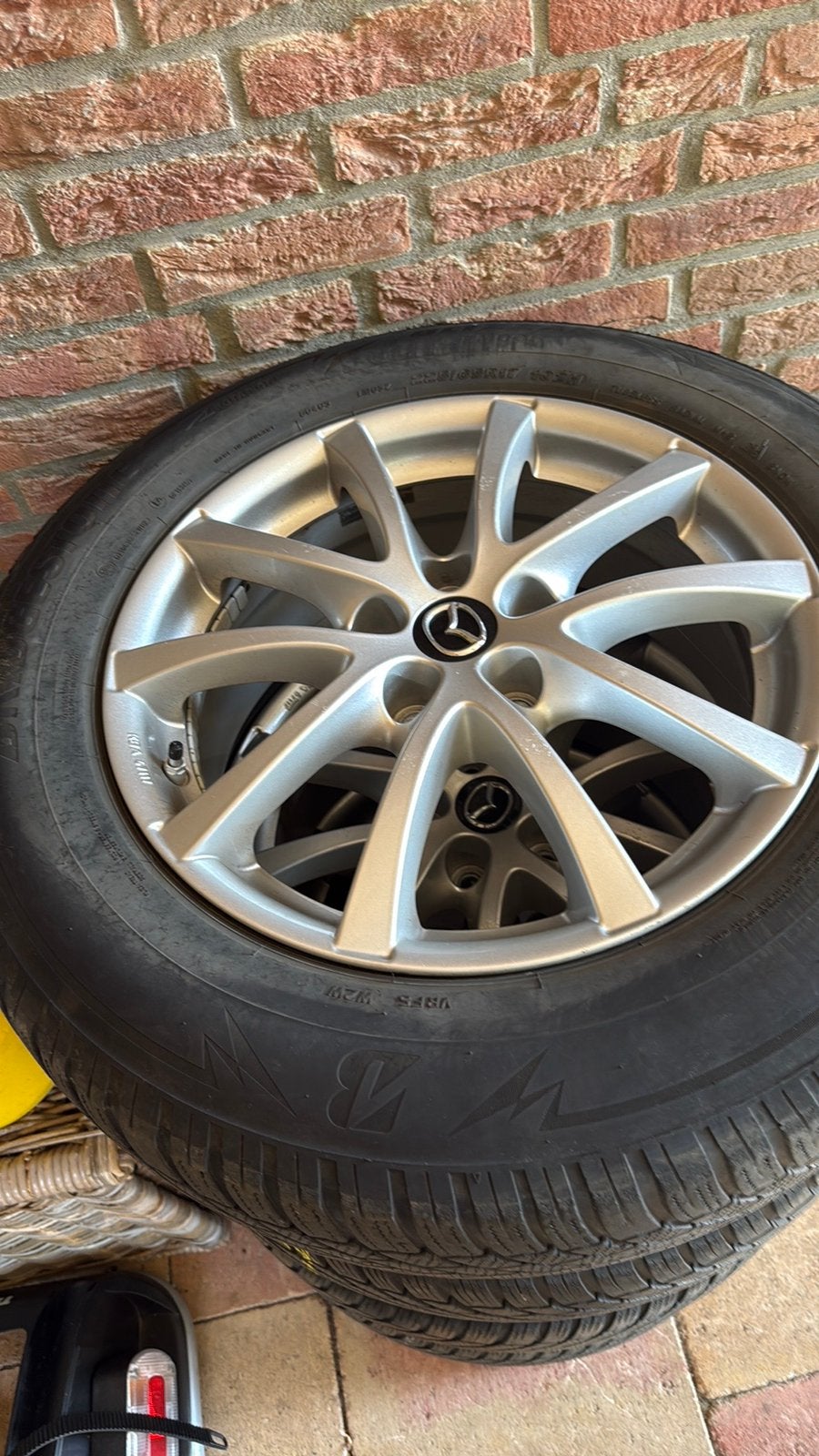 Te koop set 17 inch winterbanden op lichtmetalen elgen, Auto-onderdelen, Ophalen, Velg(en), 17 inch, Winterbanden