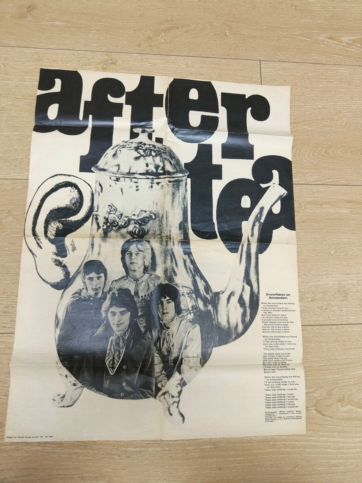Poster (Affiesje) After Tea (ex Tee Set) uit Muziek Parade, Rechthoekig Staand, Deurposter of groter, Ophalen of Verzenden, Zo goed als nieuw