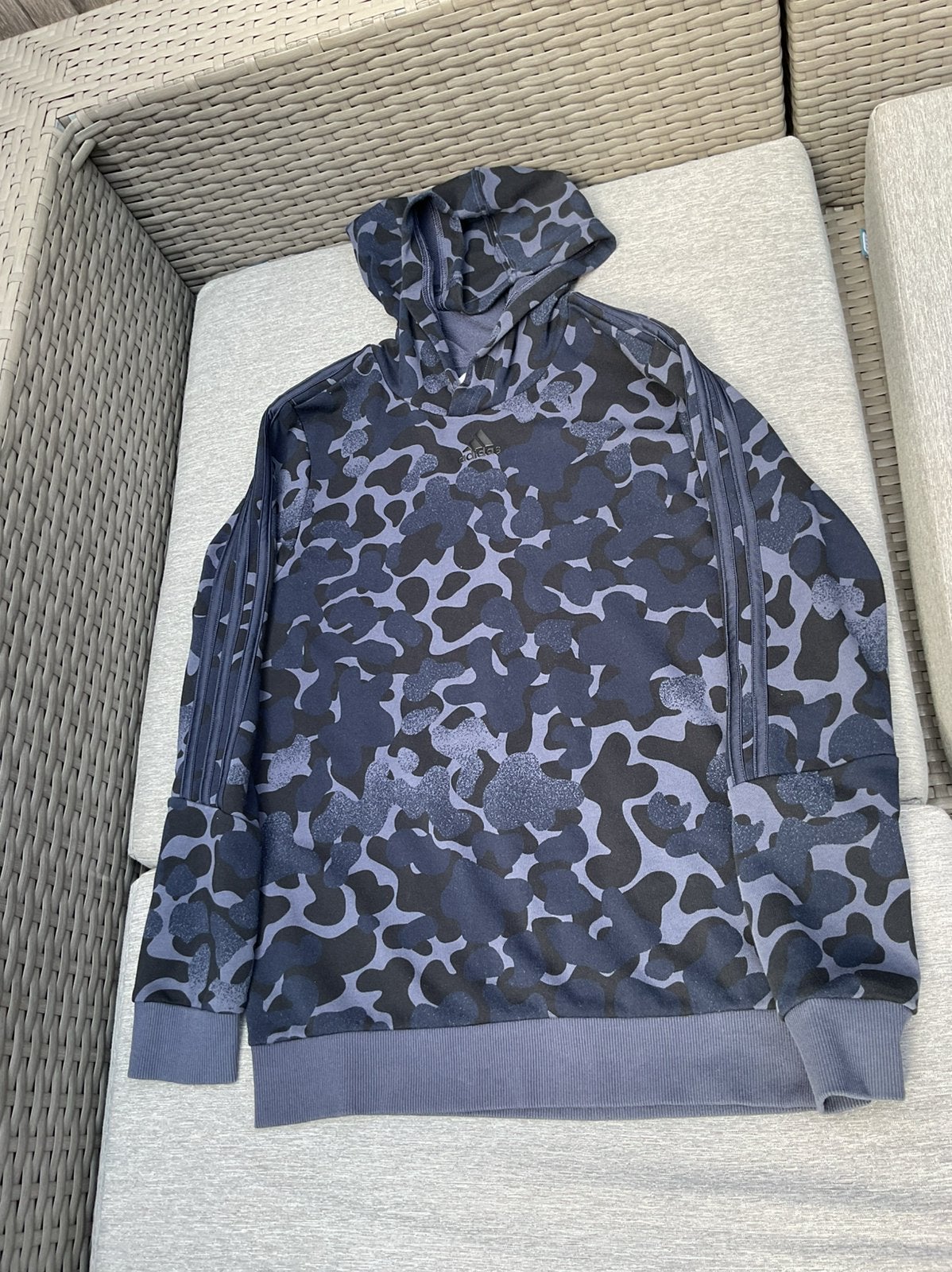 Adidas Hoodie maat 176, Kinderen en Baby's, Kinderkleding | Maat 176, Adidas, Trui of Vest, Ophalen of Verzenden, Zo goed als nieuw