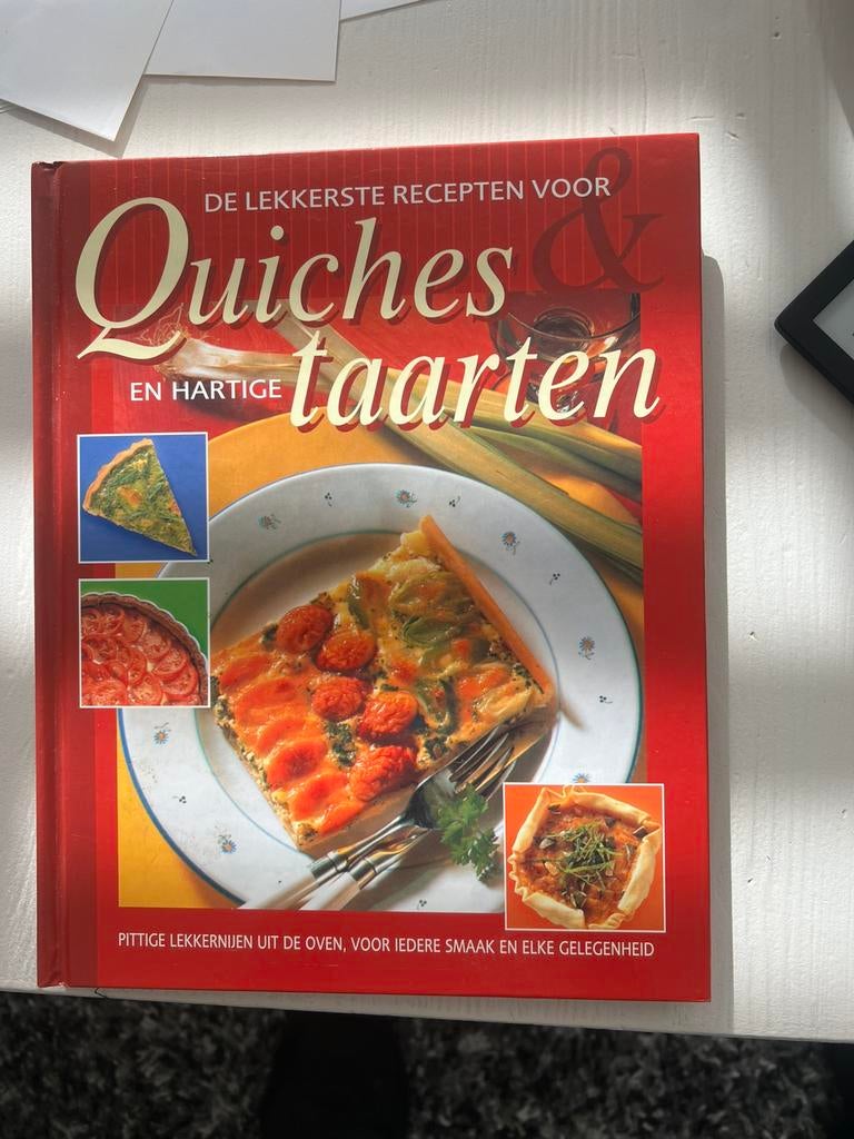 Quiches en hartigd taarten, Boeken, Kookboeken, Ophalen of Verzenden, Zo goed als nieuw