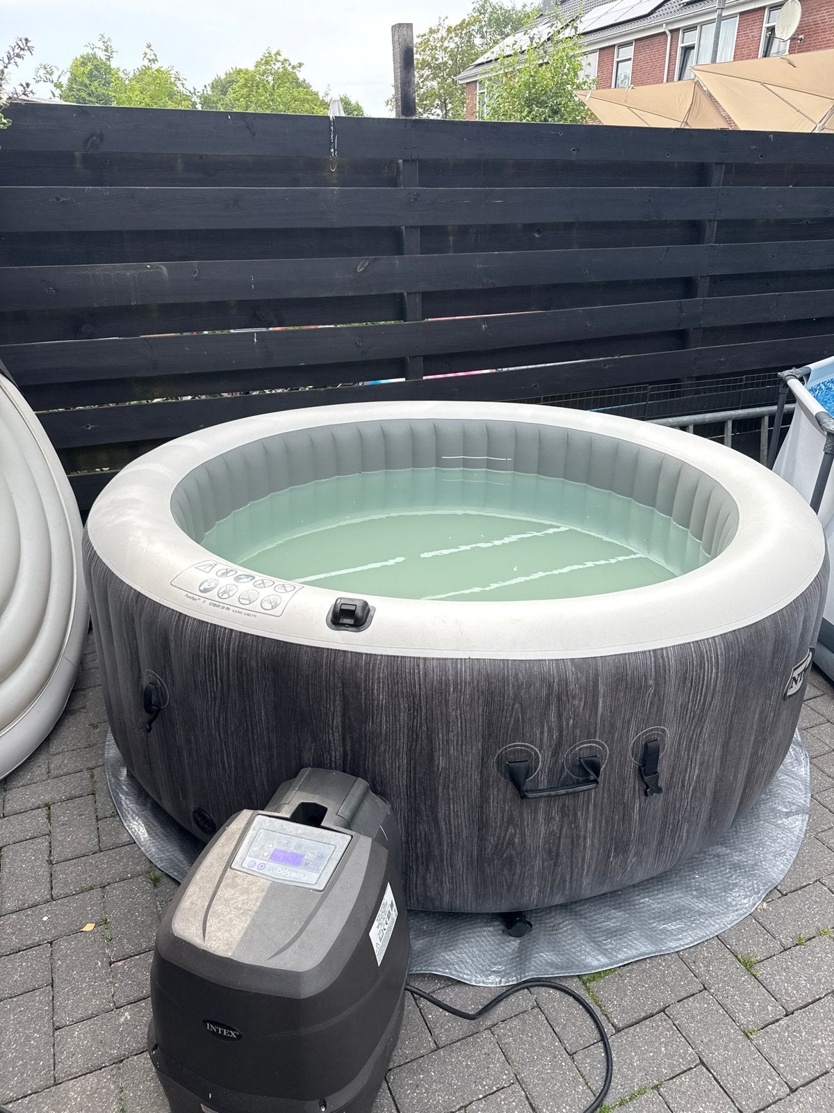 Intex PureSpa Opblaasbare Jacuzzi met Accessoires, Tuin en Terras, Bubbelbaden en Hottubs, Zo goed als nieuw, Opblaasbaar, Afdekzeil