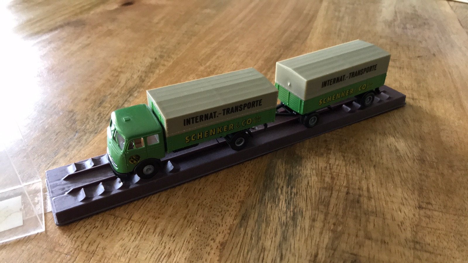 Schenker &co internat-transporte Mercedes Brekina €7,50, Ophalen of Verzenden, Nieuw, Bus of Vrachtwagen, Brekina