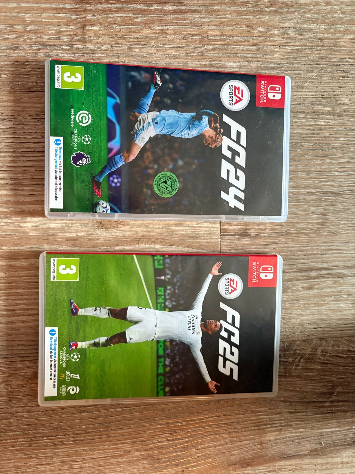 FC24 en FC25 voor Nintendo Switch - Zo goed als nieuw, Ophalen of Verzenden, Zo goed als nieuw, Met games