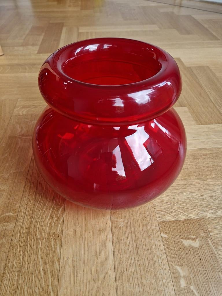 Vaas - Maria Vinka, Overige kleuren, Ophalen of Verzenden, Minder dan 50 cm, Glas