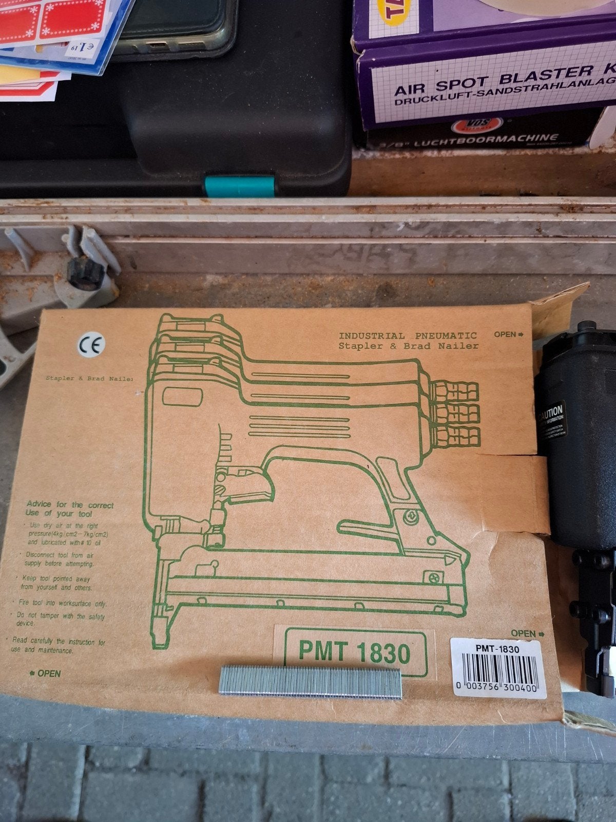 PMT 1830 Industriële Pneumatische Tacker & Brad Nailer, Ophalen of Verzenden, Gebruikt, Tacker/nietmachine, Overige merken