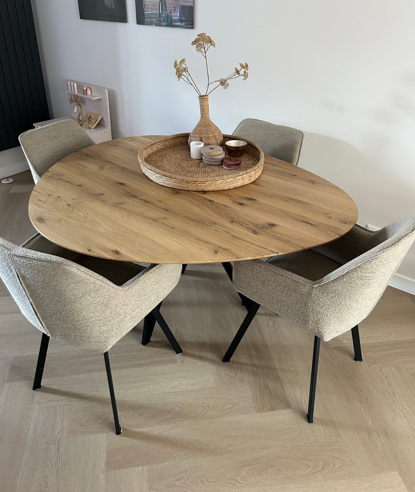 Eettafel, eethoek set, pebble vorm, Ophalen, 100 tot 150 cm, 200 cm of meer, Zo goed als nieuw