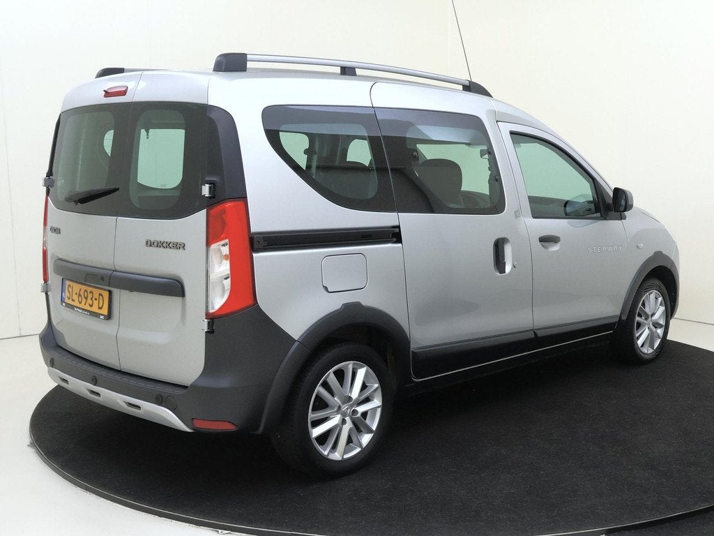 Dacia Dokker 1.2 TCe S&S Stepway Airco | LM velgen, Auto's, Dacia, Voorwielaandrijving, Stof, Gebruikt, Euro 6