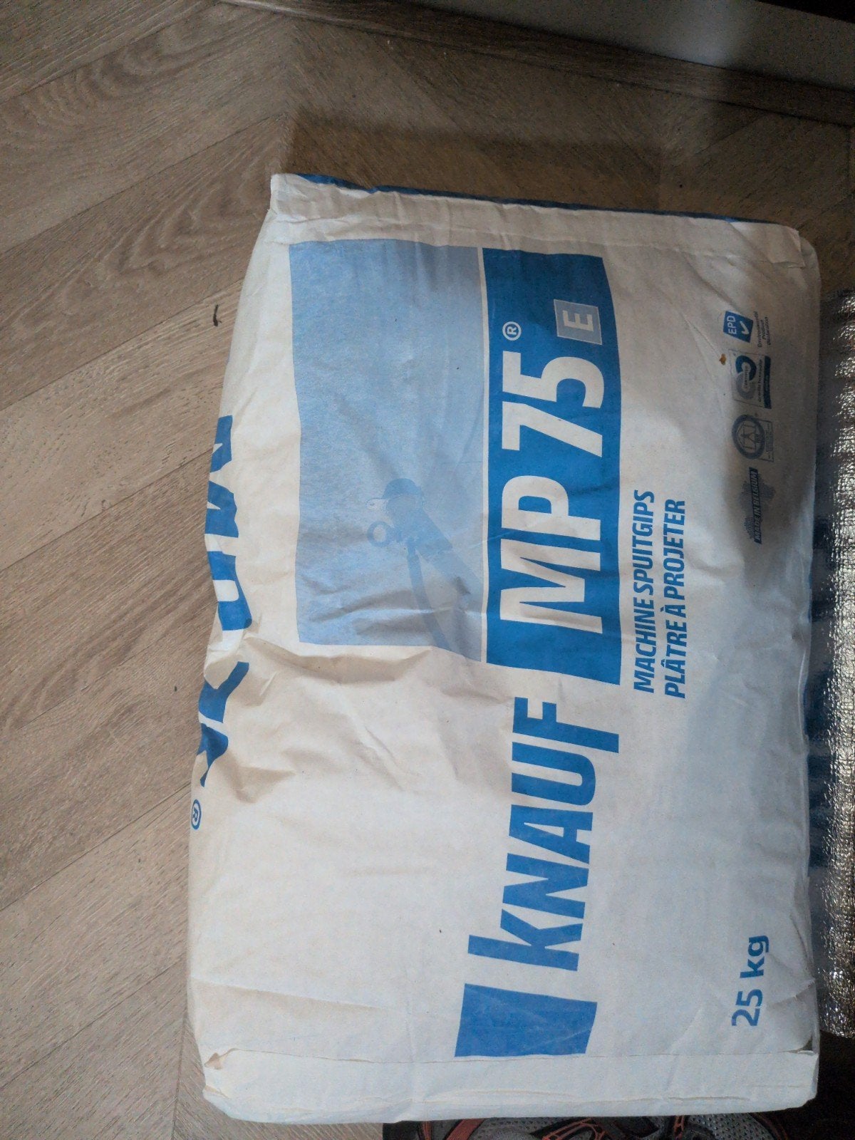 1 x Knauf MP 75 E Spuitgips 25 kg - Nieuw, Doe-het-zelf en Verbouw, 20 liter of meer, Ophalen, Nieuw, Wit