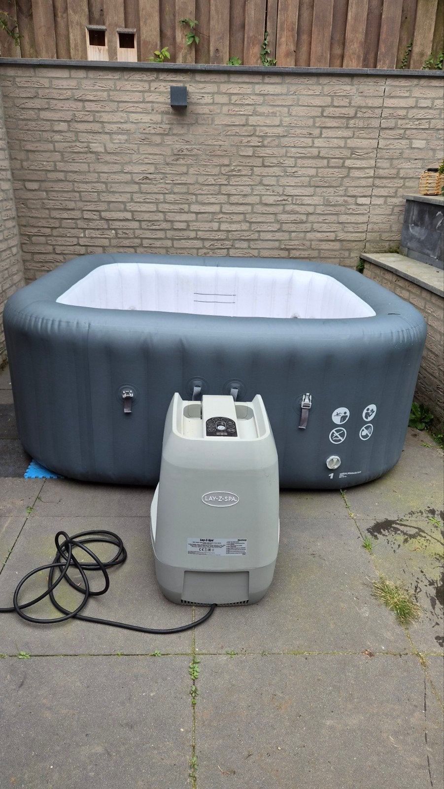 Lay-Z Spa Hawaii • Met Garantie, Tuin en Terras, Ophalen, Zo goed als nieuw, Afdekzeil, Opblaasbaar
