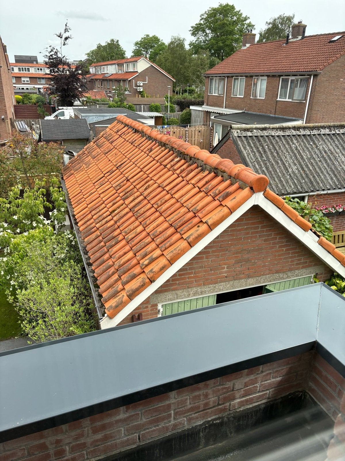 Dakpannen 35m2 - Gebruikt circa 65 jaar oud (model OVH o.g.), Doe-het-zelf en Verbouw, Dakpannen en Dakbedekking, Ophalen, Gebruikt