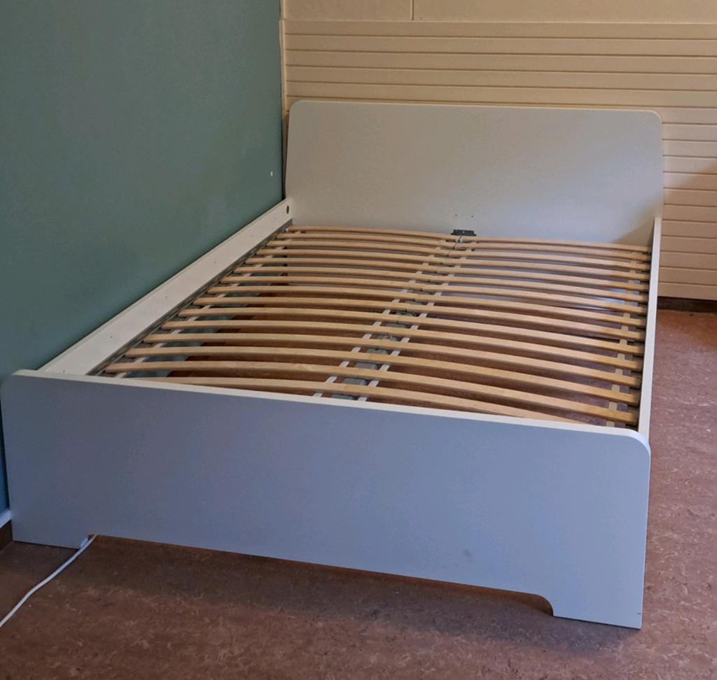 Ikea bed 140x200, Ophalen, Wit, Tweepersoons, 140 cm