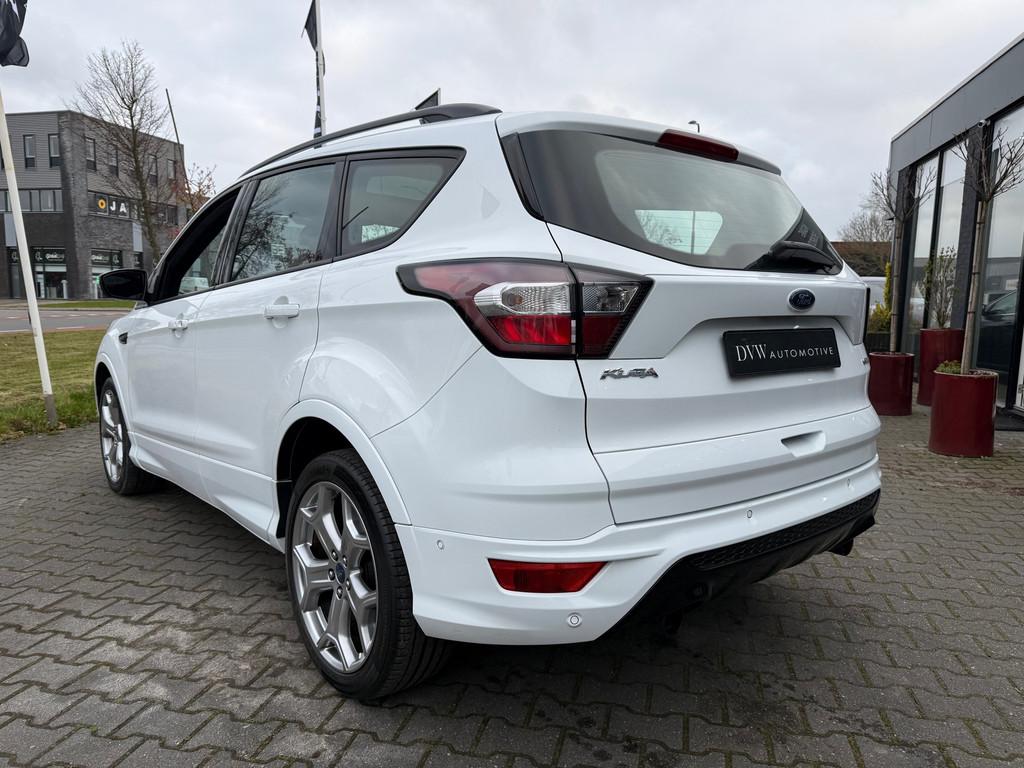 Ford Kuga 1.5 EcoBoost ST Line panorama dak, Bluetooth, Zwart, 4 cilinders, 150 pk