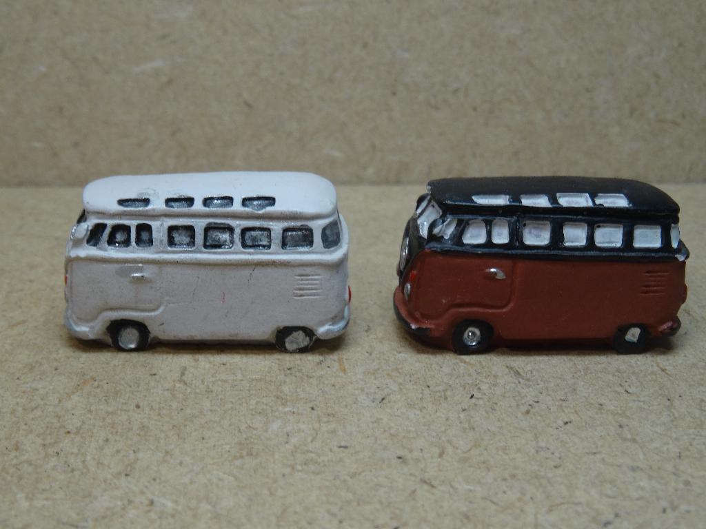 2 x Volkswagen T-1 Samba Busjes Gegoten Polystone Zie Foto`s, Ophalen of Verzenden, Zo goed als nieuw, Auto