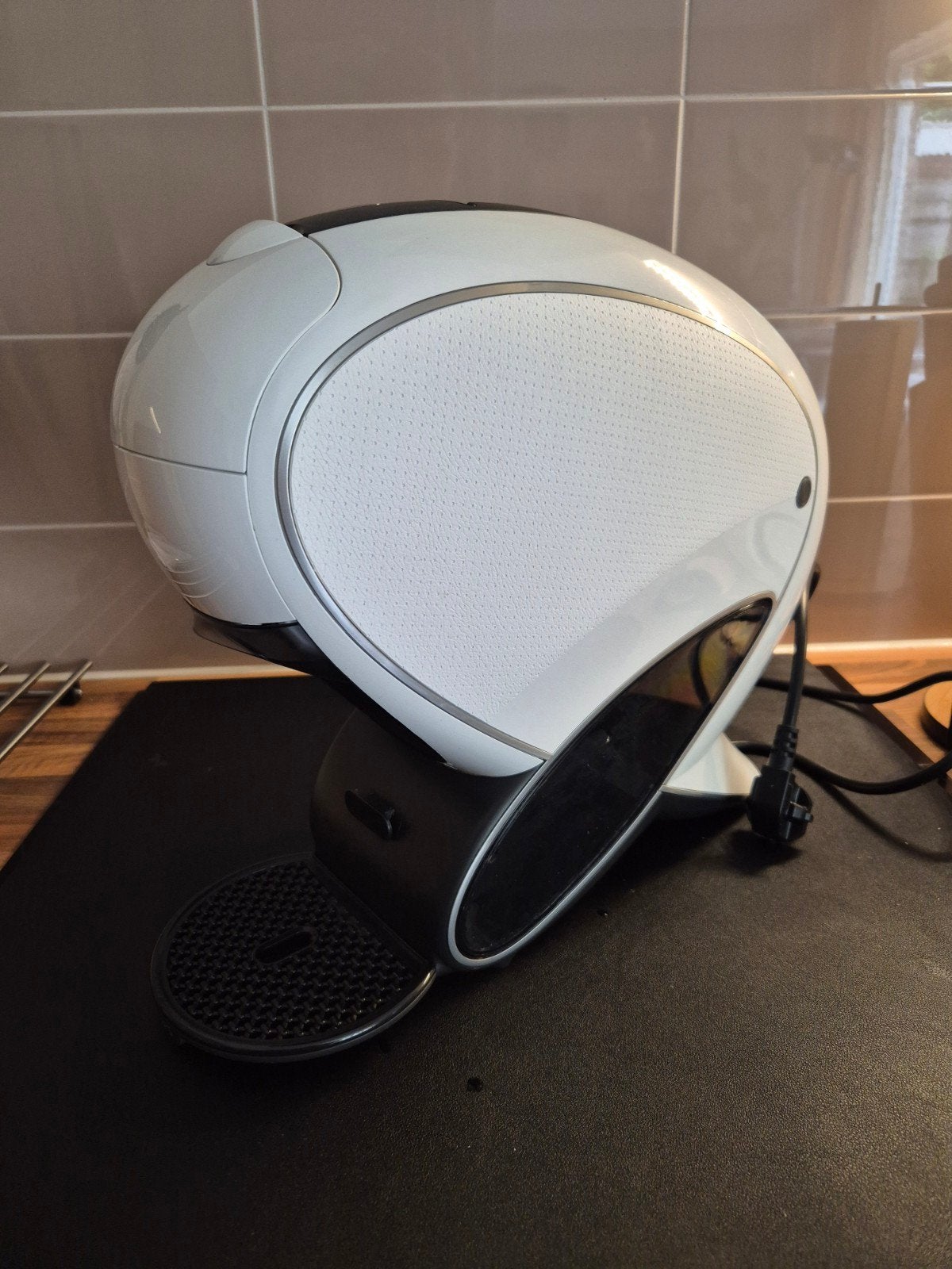Dolce Gusto NeoLatte wit, Witgoed en Apparatuur, Ophalen, Afneembaar waterreservoir, Overige typen, Koffiemachine