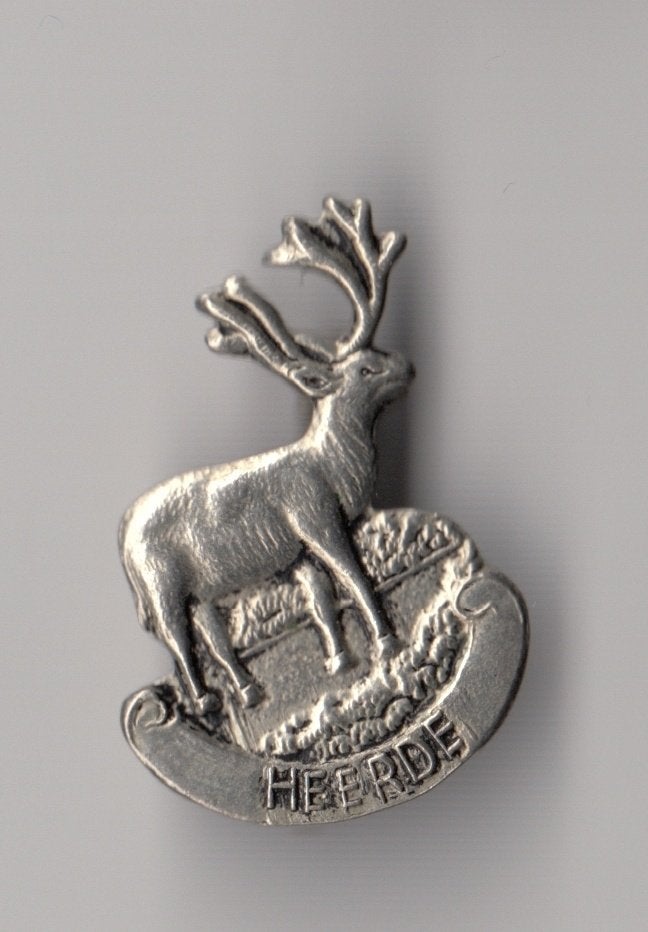 Heerde Hert broche, Gebruikt, Niet vindbaar, Niet vindbaar, Speldje of Pin