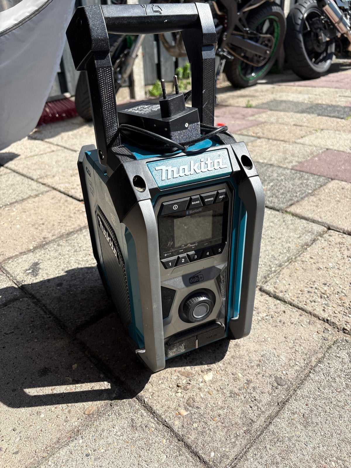 Makita MR007G Bouwradio DAB+ Bluetooth XGT LXT CXT, Audio, Tv en Foto, Radio's, Ophalen, Zo goed als nieuw, Bouwradio