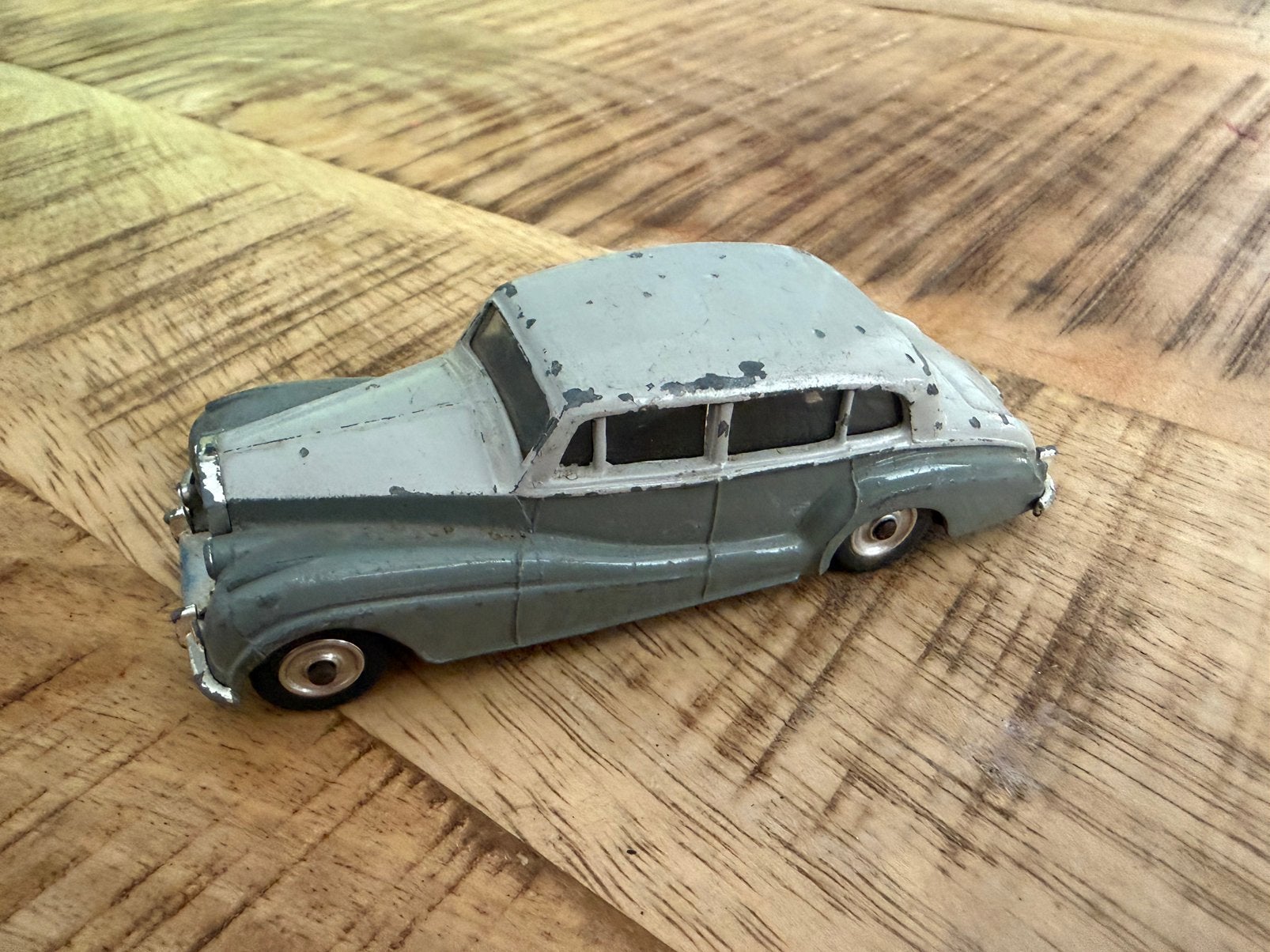 Dinky Toys Rolls-Royce Silver Wraith, Ophalen of Verzenden, Gebruikt, Auto, Dinky Toys