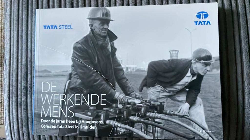 Tata steel  Hoogovens Corus, Ophalen of Verzenden, Zo goed als nieuw