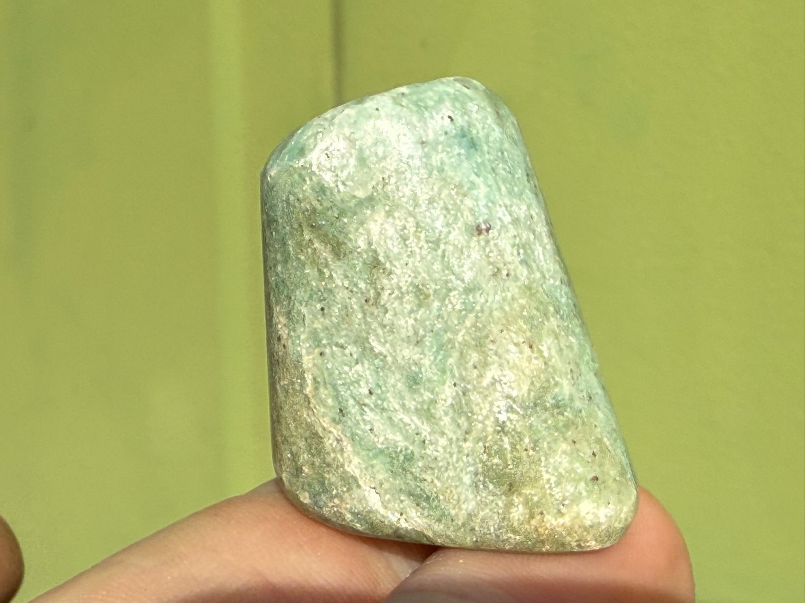 25 Fluorescerende Robijn in Fuchsiet edelsteen mineralen, Verzamelen, Ophalen of Verzenden, Mineraal