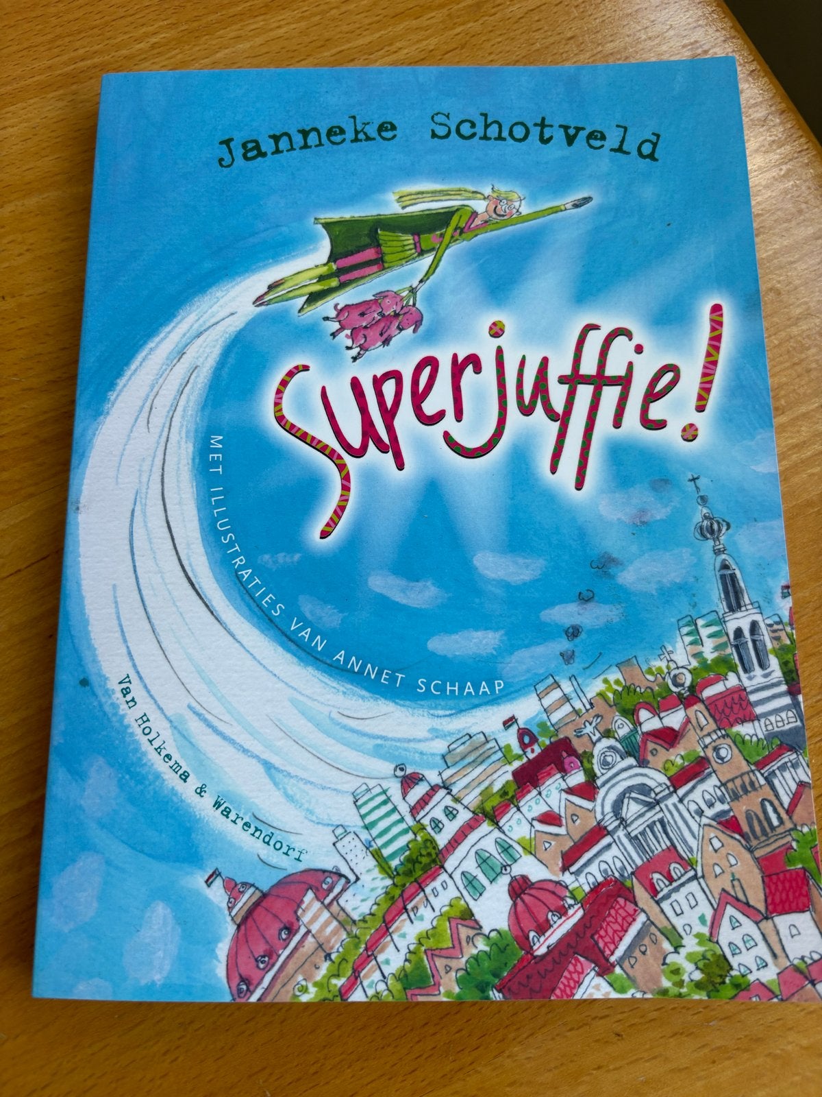 Superjuffie! door Janneke Schotveld - Kinderboek paperback, Ophalen, Gelezen, Fictie algemeen