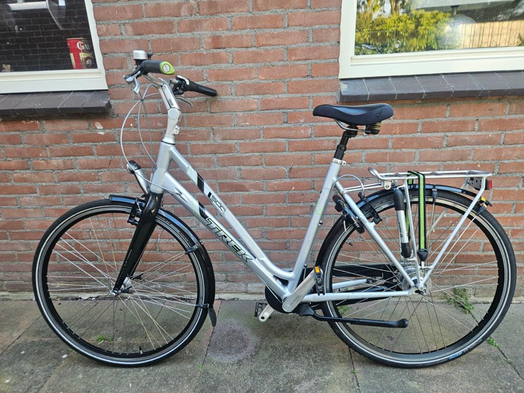 Trek navigator l500 sl - lichtgewicht toerfiets 8v, Fietsen en Brommers, Fietsen | Dames | Sportfietsen en Toerfietsen, Gebruikt