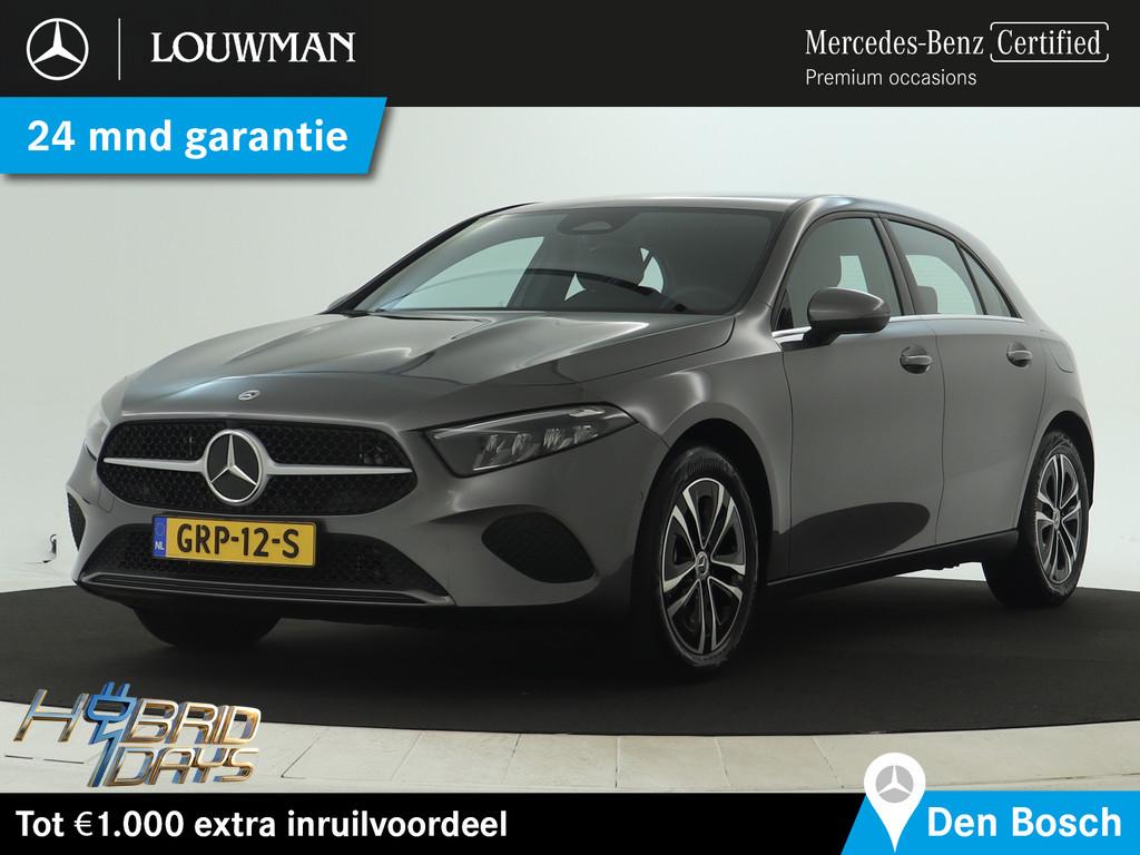 Mercedes-Benz A-Klasse 250 e Star Edition | Trekhaak | Dodeh, 12 maanden, 15 kWh, Leder en Stof, Bedrijf