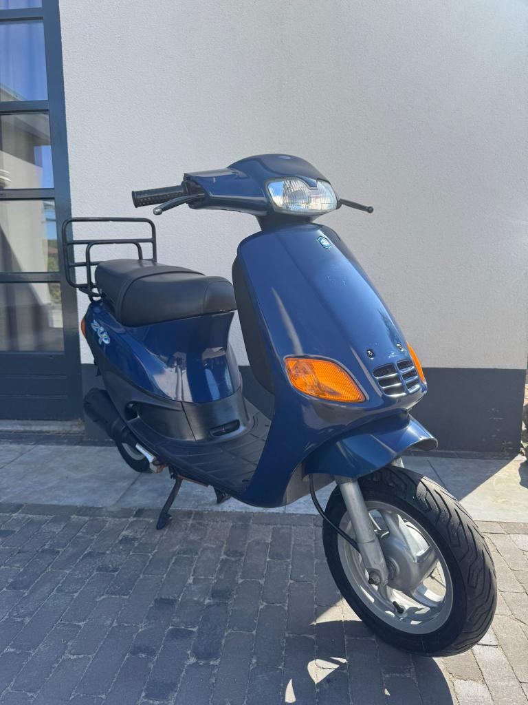 ⭐️Piaggio zip type 2 takt 50cc Brom Donker Blauw⭐️