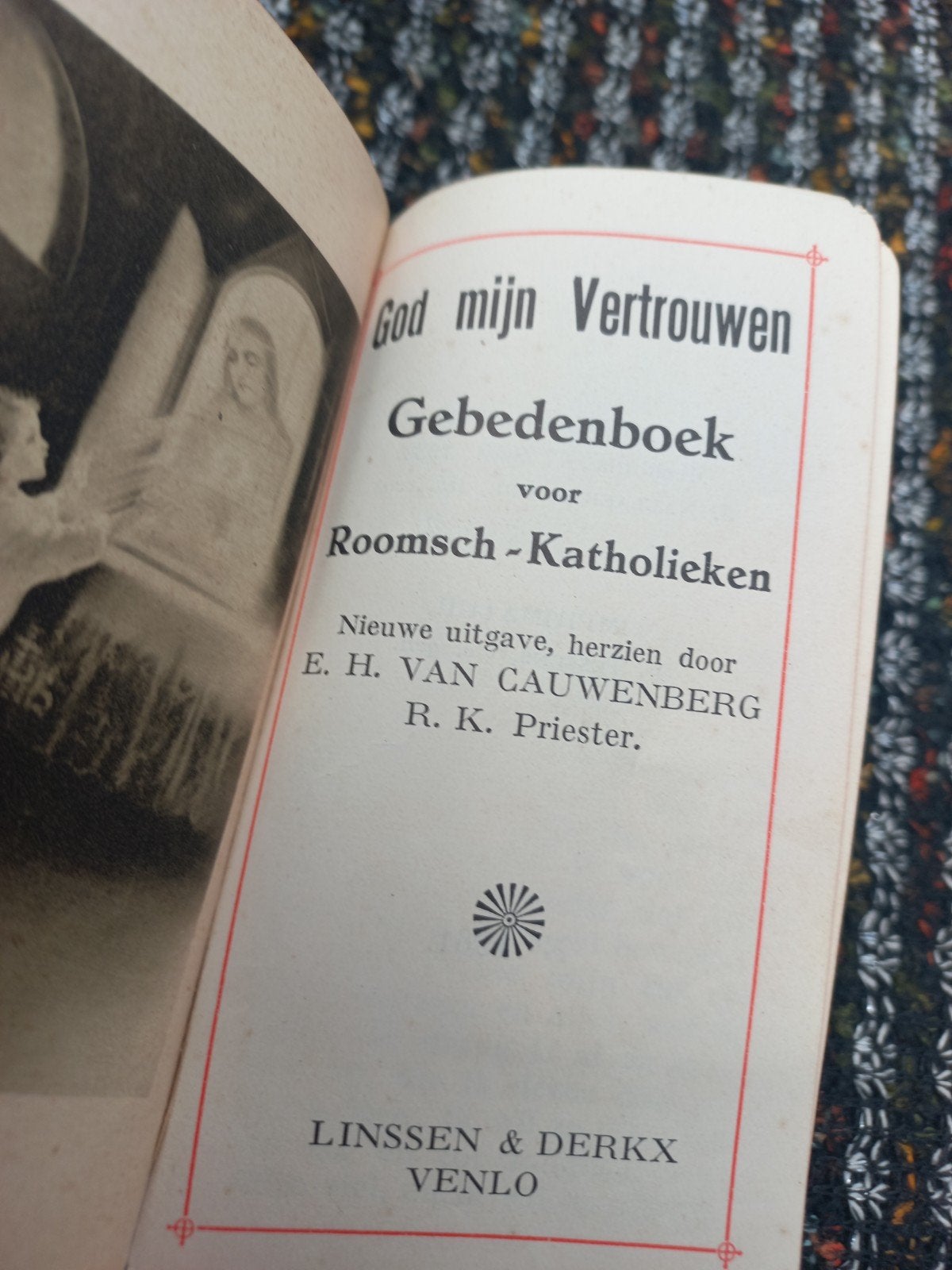 Gebedenboek voor Roomsch-Katholieken - 1934, Ophalen of Verzenden, E. H. VAN CAUWENBERG