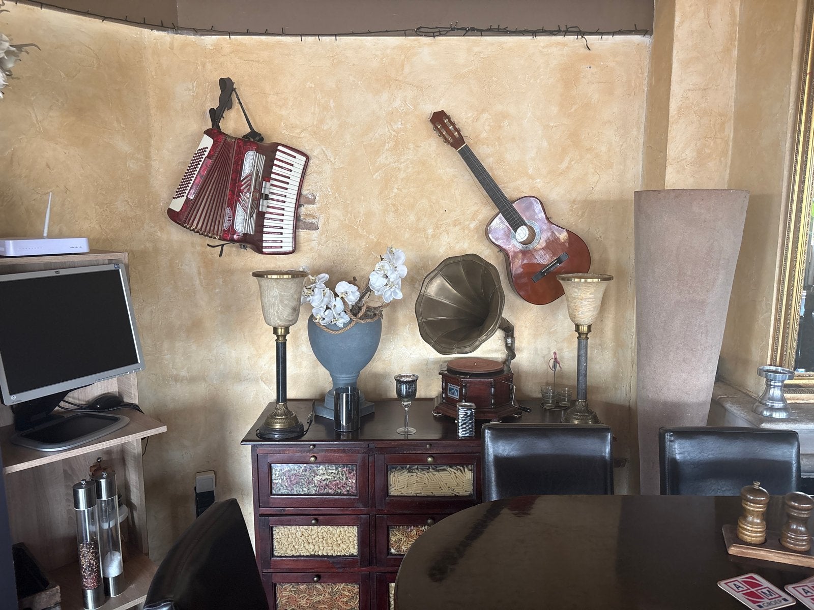 Decoratieve Klassieke Gitaar - Wanddecoratie, Muziek en Instrumenten, Snaarinstrumenten | Gitaren | Akoestisch, Ophalen of Verzenden