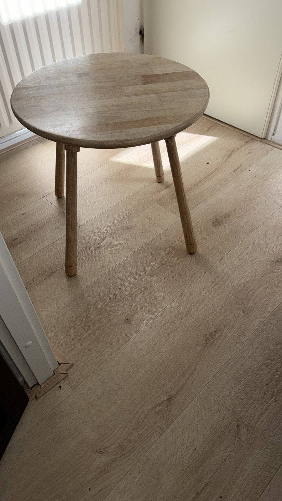 Ronde houten bijzettafel - perfect voor elk interieur, 50 – 75, Minder dan 50 cm, Rond, Minder dan 50 cm