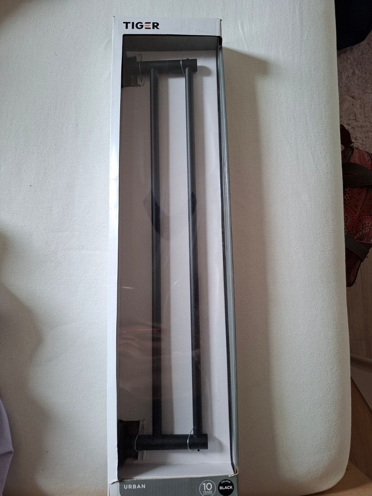 Tiger Urban Handdoekenrek Zwart 60 cm, Ophalen of Verzenden, Nieuw, Zwart, Handdoekenrek