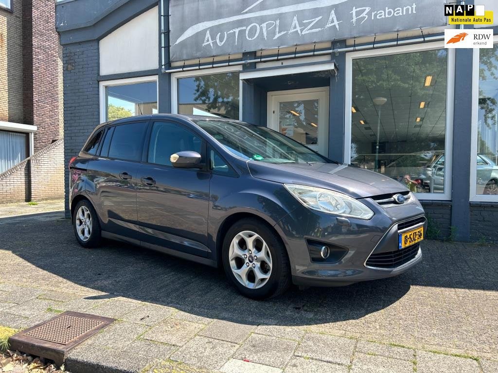 Ford Grand C-Max 1.6 TDCi Titanium / AIRCO / PDC / AUX / TRE, Auto's, Voorwielaandrijving, Euro 5, Stof, Gebruikt