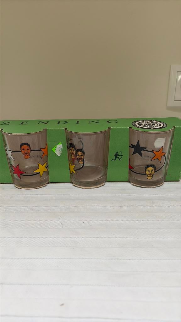 Drie glazen Zending Suriname, Verzamelen, Ophalen of Verzenden, Nieuw, Frisdrankglas