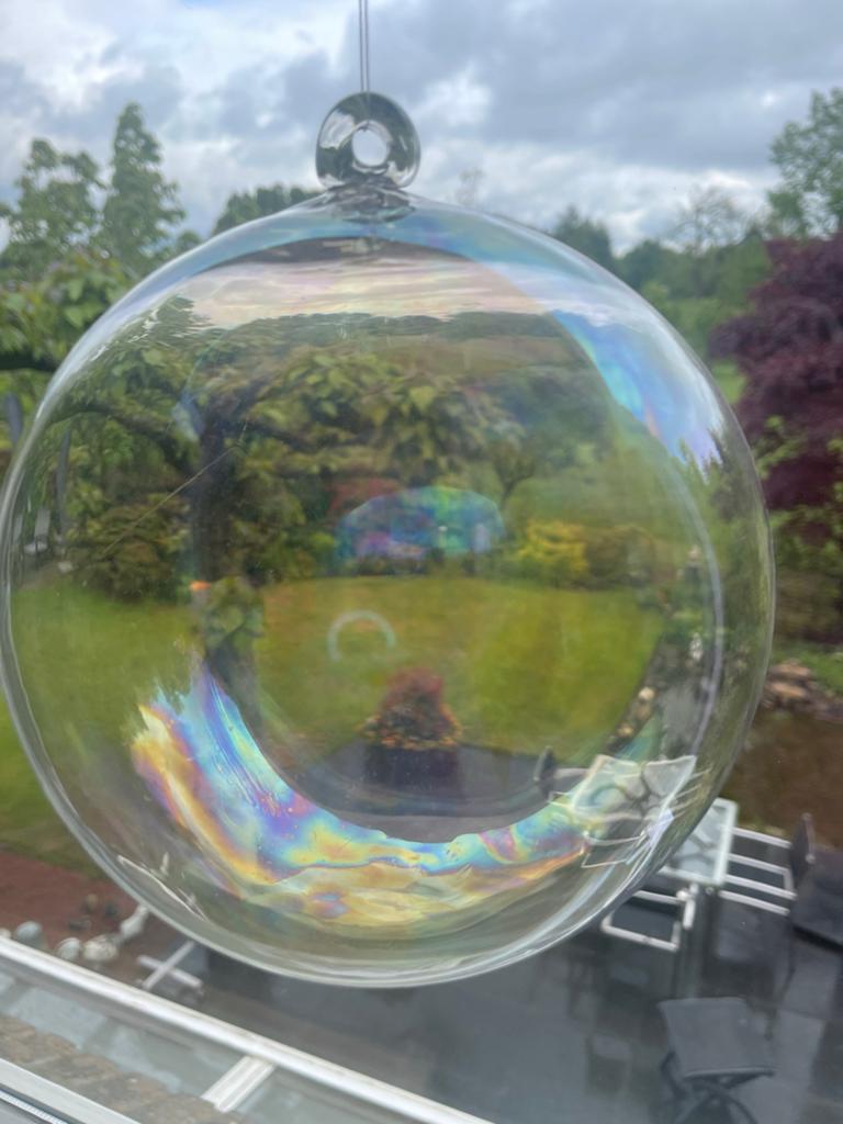 Grote Glazen Heksenbal / Tuinbol met Regenboogglans, Ophalen of Verzenden