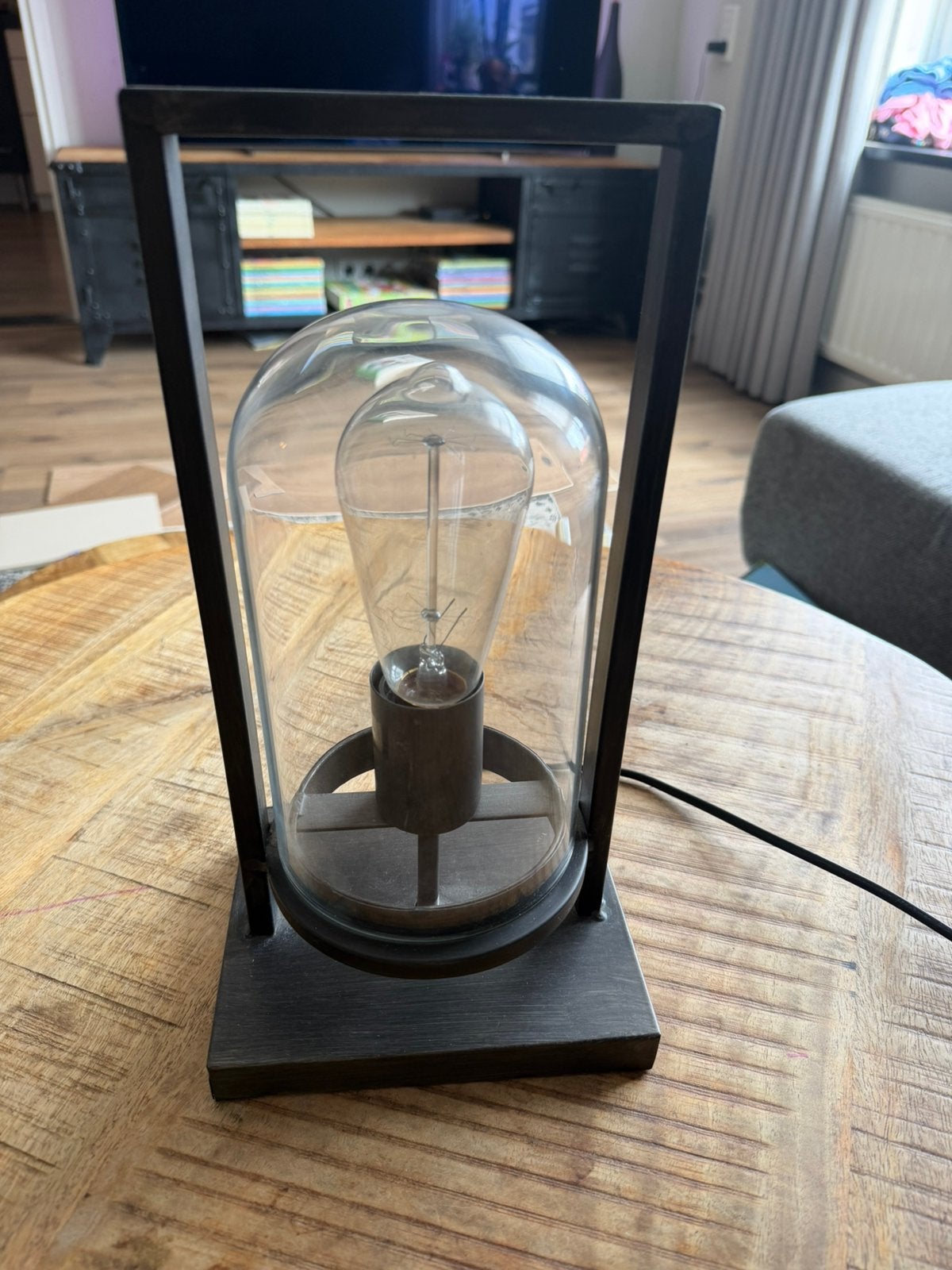 Industriële tafellamp met glazen stolp – zwart – 33 cm hoog, Zwart, Ophalen, Zo goed als nieuw, Vintage