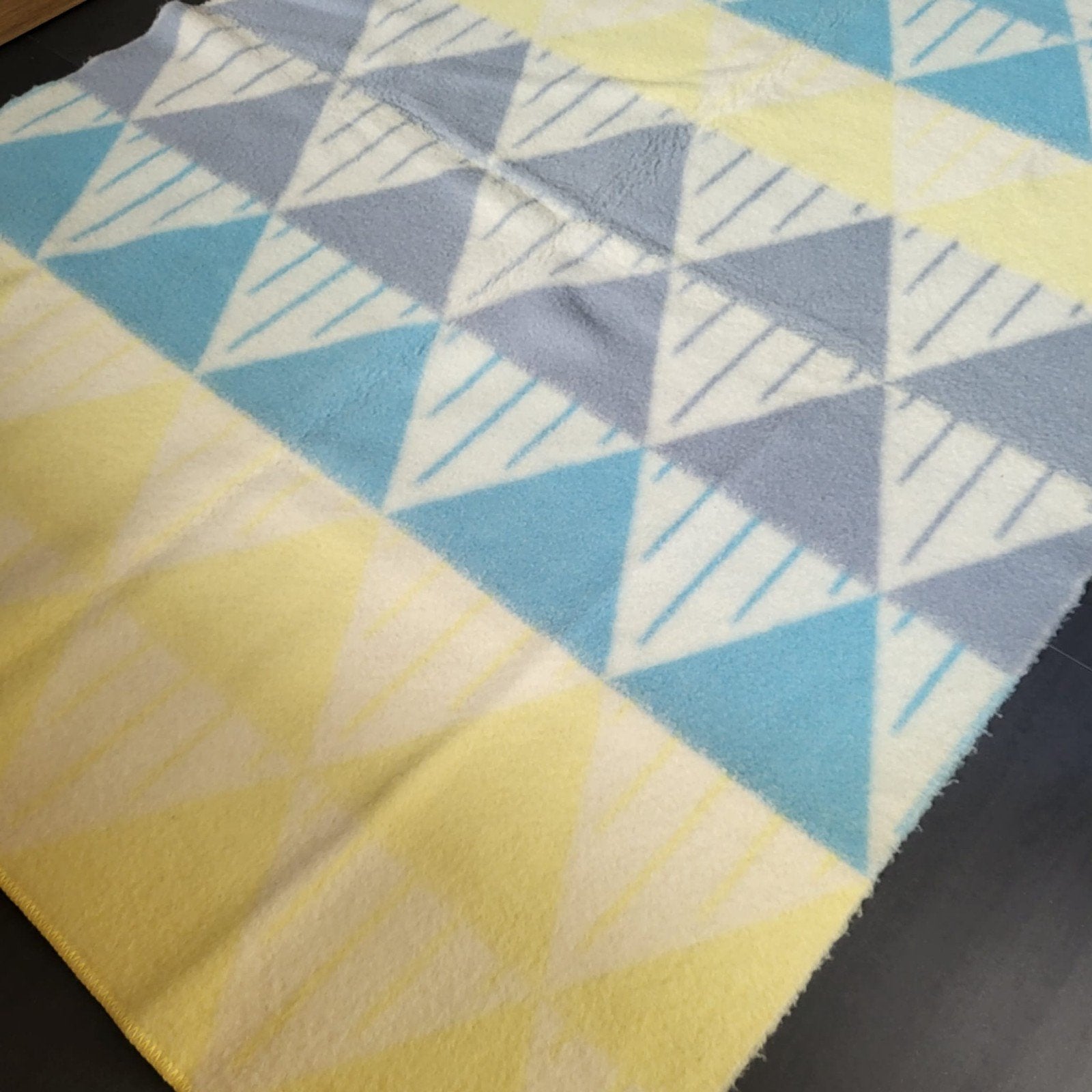 Vintage Aabe wollen deken 170x220 - Blauw, geel, grijs, 220 cm, Gebruikt, Wol, Ophalen of Verzenden