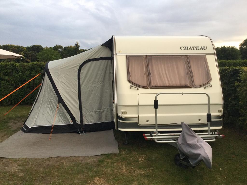 Opblaasbare kleine voortent, Caravans en Kamperen, Tenten, Ophalen, Zo goed als nieuw, Tot en met 2