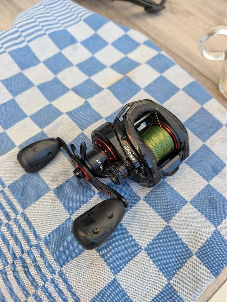 Roofvis Baitcaster set +net: Savage Gear MPP2 + Abu Revo SX, Ophalen of Verzenden, Gebruikt, Complete set