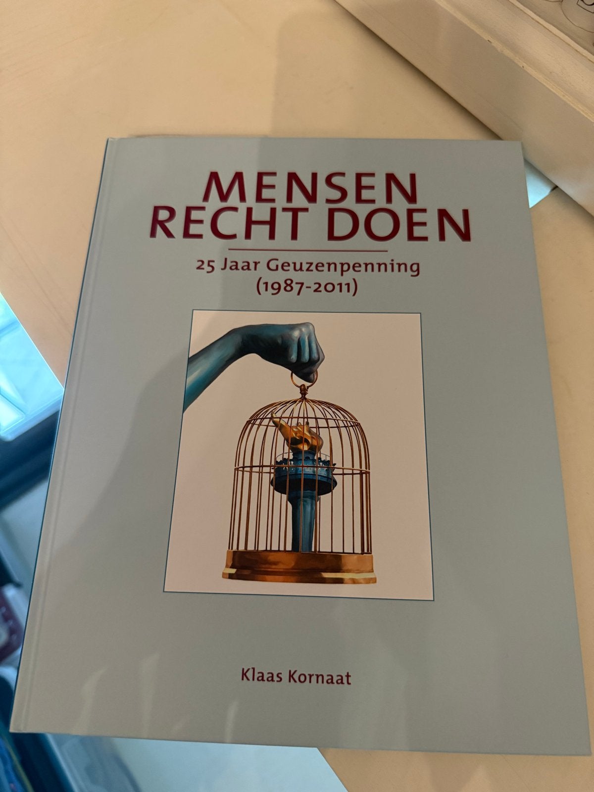 Mensen Recht Doen: 25 Jaar Geuzenpenning (1987-2011), Ophalen of Verzenden, 20e eeuw of later, Nieuw