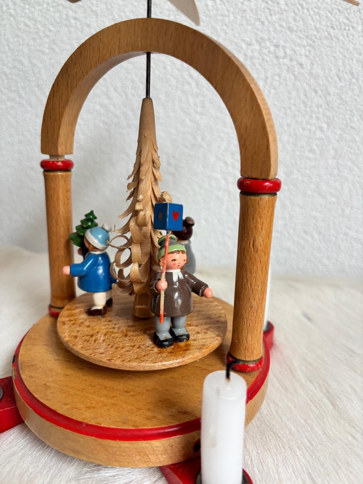 Vintage houten kerstpiramide 20 cm hoog., Ophalen of Verzenden