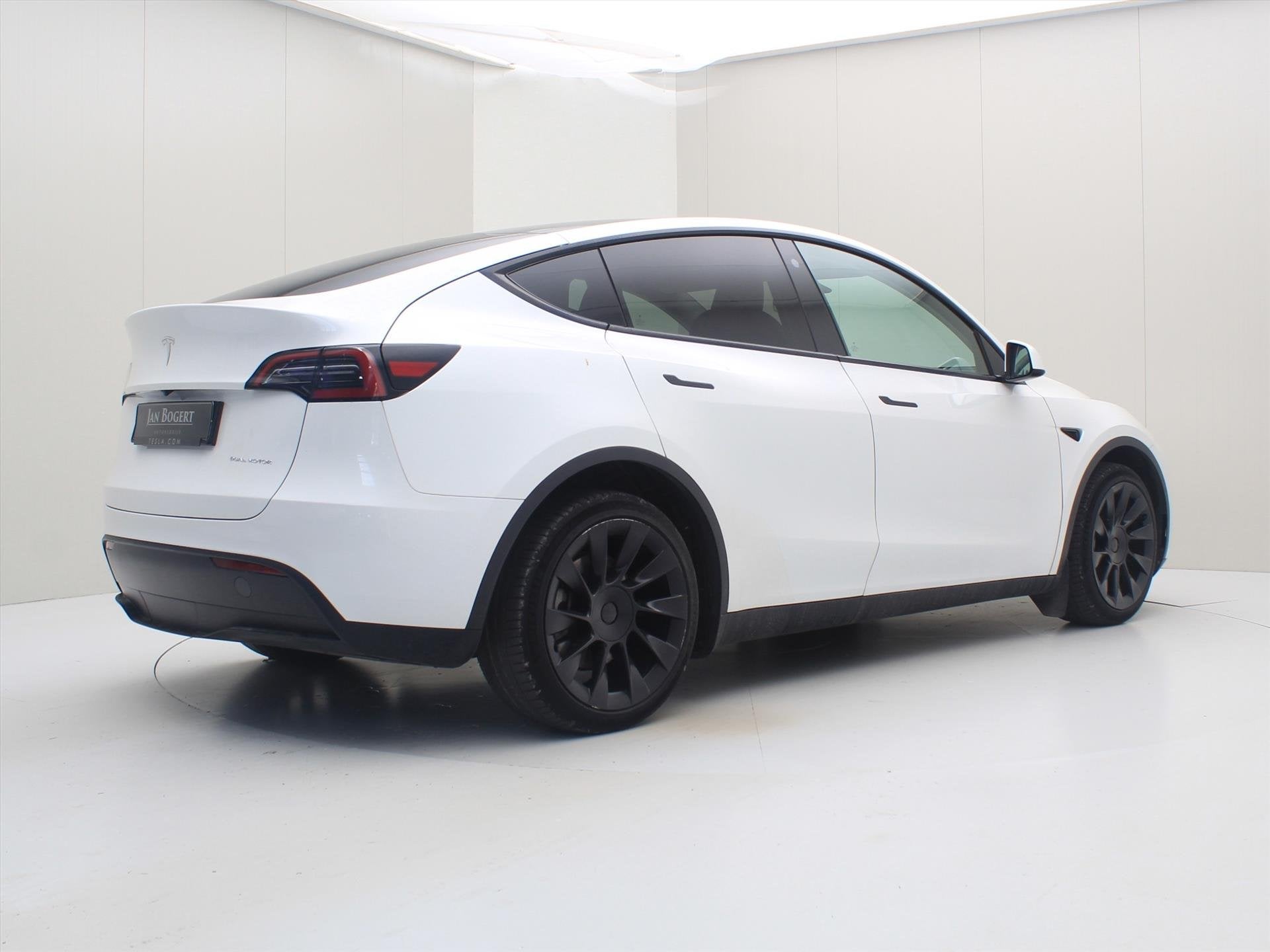 Tesla Model Y Long Range AWD 75kWh 351pk 93.7% SoH [ TREKHAA, Automaat, Gebruikt, Zwart, Wit
