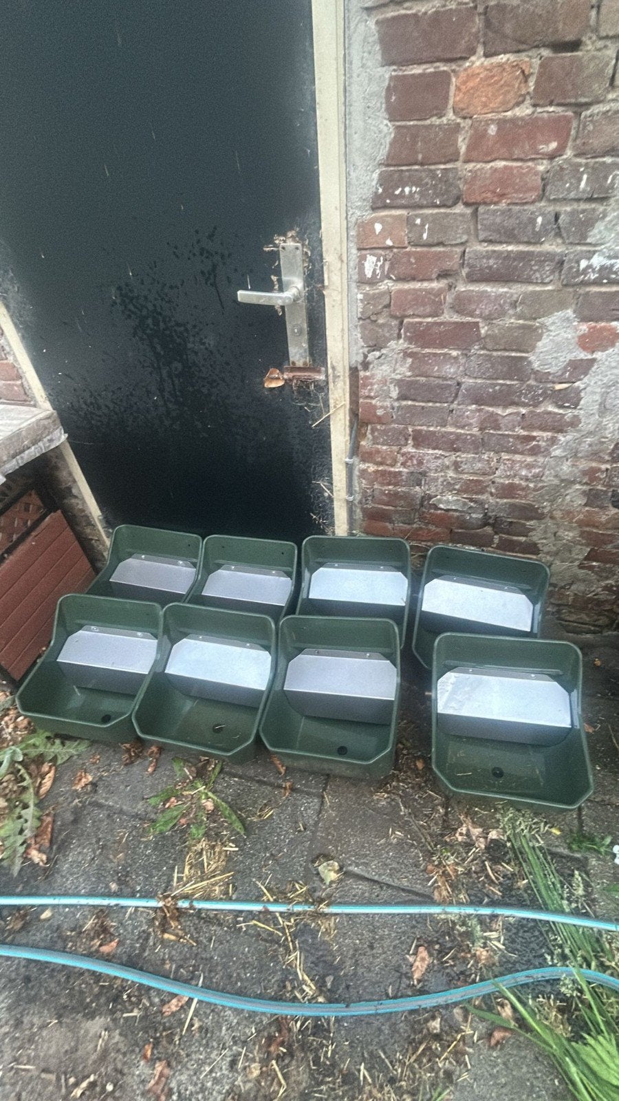 8 vee drinkbakken met vlotter, nieuw, Dieren en Toebehoren, Stalling en Weidegang, Weidegang, 4 paarden of pony's of meer