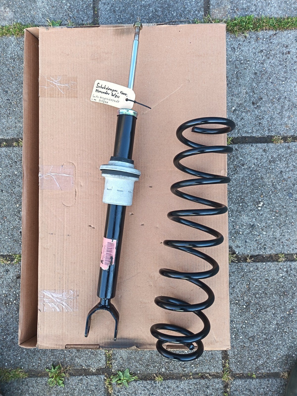 Te koop: schokdemper , schokbreker Mercedes W211 voor, Ophalen of Verzenden, Gebruikt, Mercedes-Benz