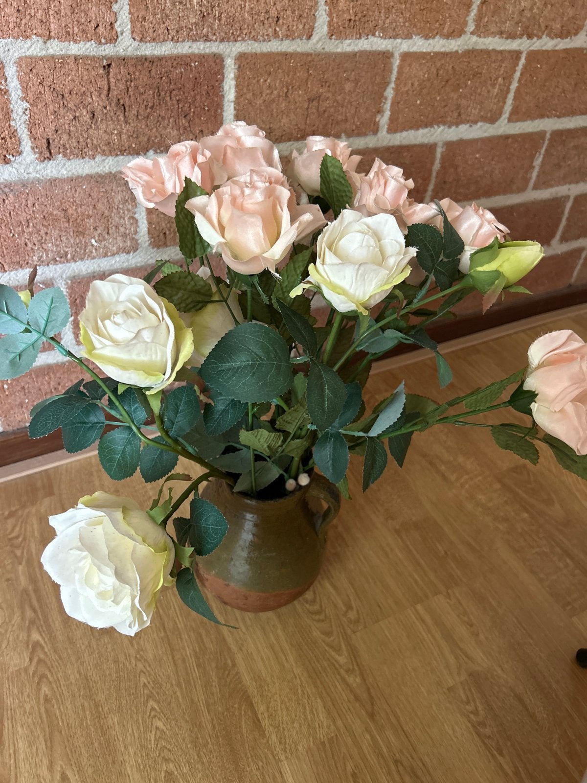 Prachtig boeket kunstbloemen in vaas, Huis en Inrichting, Ophalen, Binnen, Gebruikt, Textiel