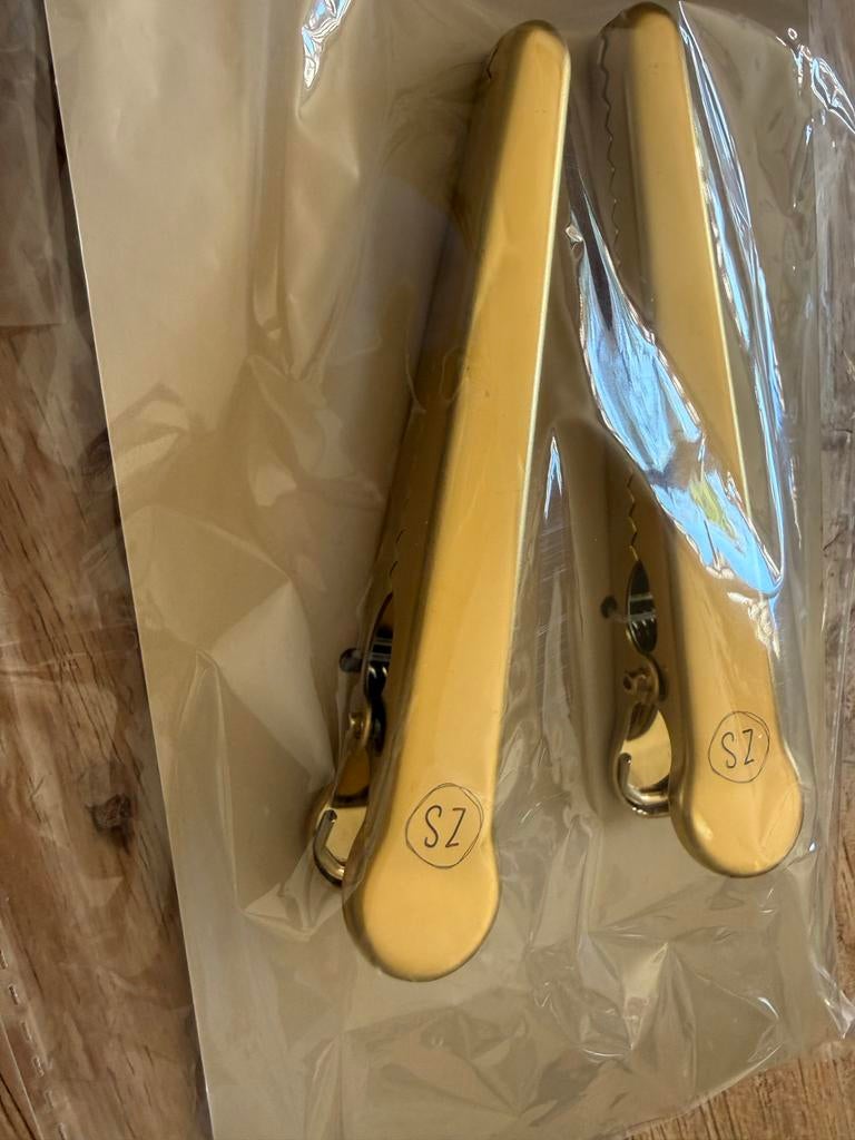 Zusss 2 metalen clips goudkleurig, Huis en Inrichting, Woonaccessoires | Overige, Nieuw, Metaal, Goud, Ophalen of Verzenden