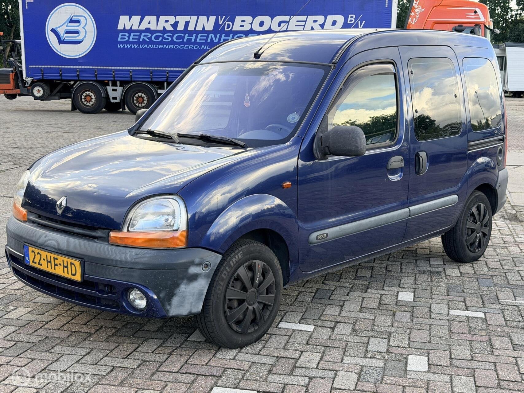 Renault Kangoo combi 1.4 AUTOMAAT STORING!, Auto's, Gebruikt, 4 cilinders, Blauw, 1070 kg