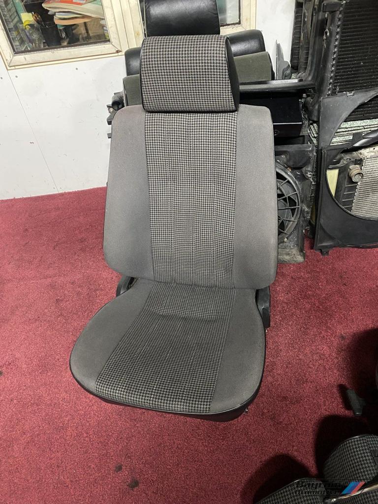 Bmw E30 voorstoel hahnentritt coupe Baur voorstoel 3-serie, Auto-onderdelen, Interieur en Bekleding, Gebruikt, -, -, Ophalen of Verzenden