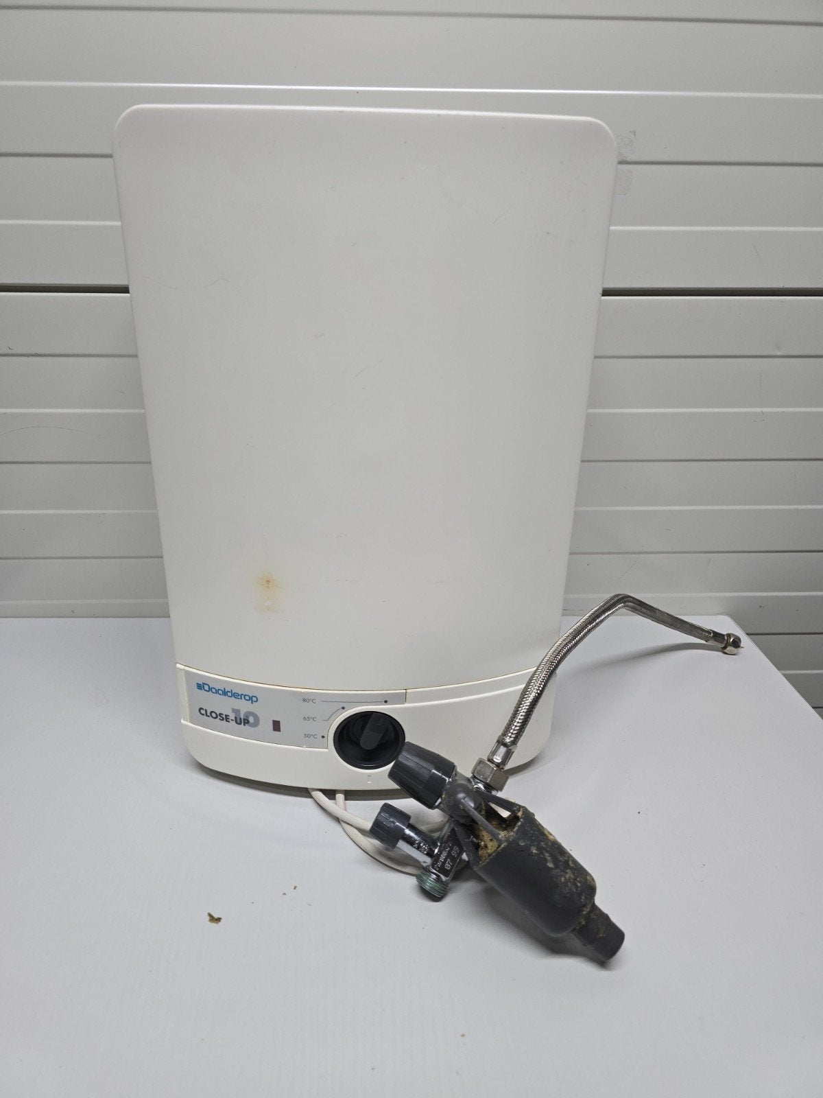 Close-up boiler 10 liter met inlaatcombinatie, Ophalen, Gebruikt, Daalderop, Info@daalderop.nl