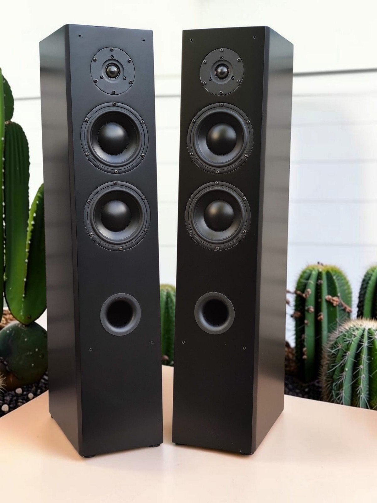 Hepta Seven, High End Morel Units, Vloerstaande luidspreker, Zo goed als nieuw, Ophalen, 150 watt of meer