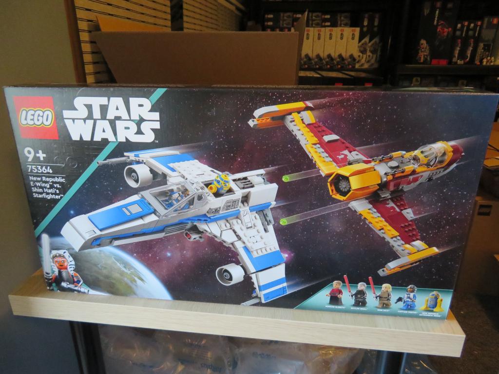 Lego Star Wars 75364 E-wing vs. Shin Hati's Starfighter  Speelgoed ...